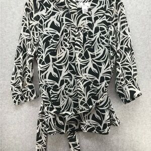 Worthington Black and White Leaf Print Blouse